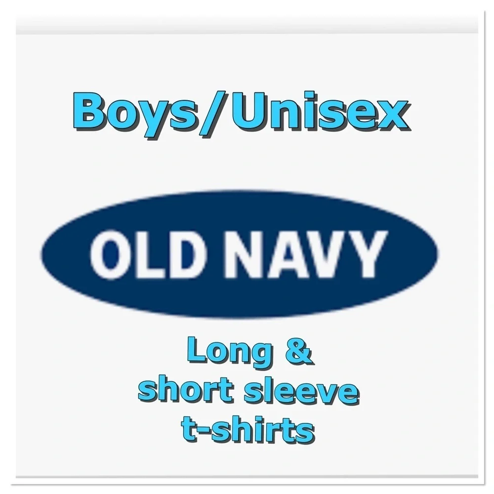 Separator signage for Old Navy long and short sleeve t-shirts
